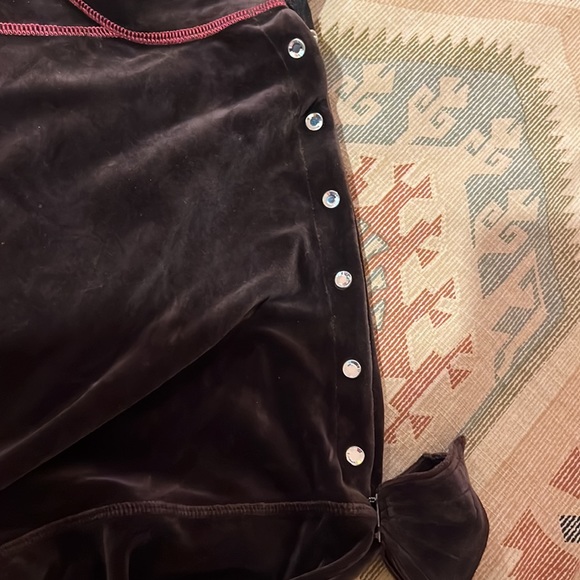 DESIGNER SWEATER - Picture 2 of 10